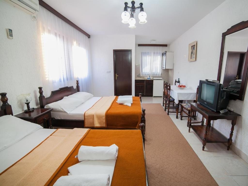 Guest House 4M Petrovac Oda fotoğraf